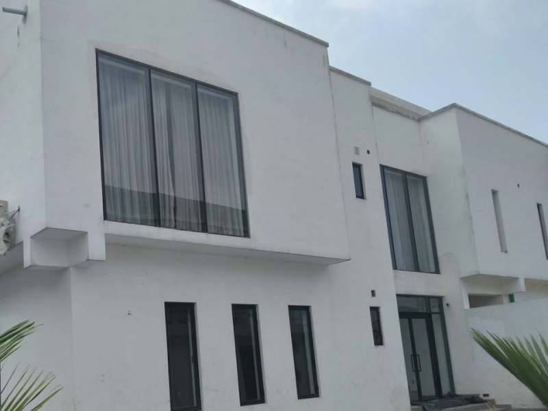 TOP NOTCH 3 BEDROOM APARTMENT WITH A ROOM BQ, MODERN FACILITIES AND GOOD FINISHING